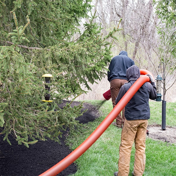 the advantages of using mulch blowing for landscaping projects include faster installation, reduced labor costs, and a more even distribution of mulch